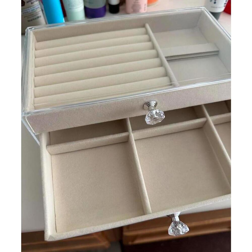Jewelry box